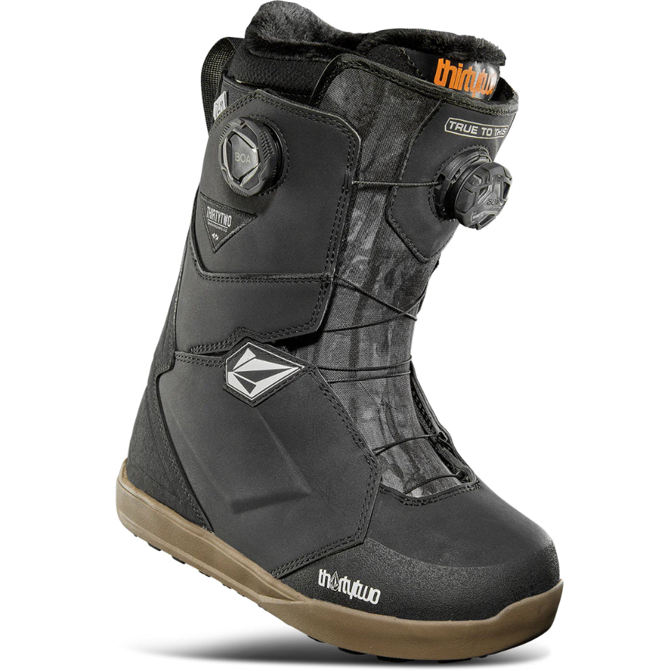 The ThirtyTwo Women's Lashed Double Boa X Volcom Snowboard Boots 2025 in Black/Grey/Gum