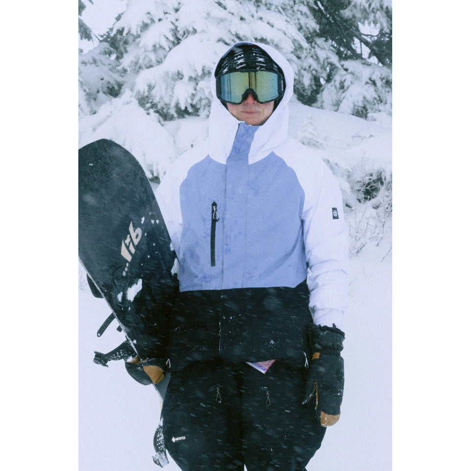 The 686 Gore-Tex Willow Insulated Women's Jacket 2025 in Purple Impression Colorblock