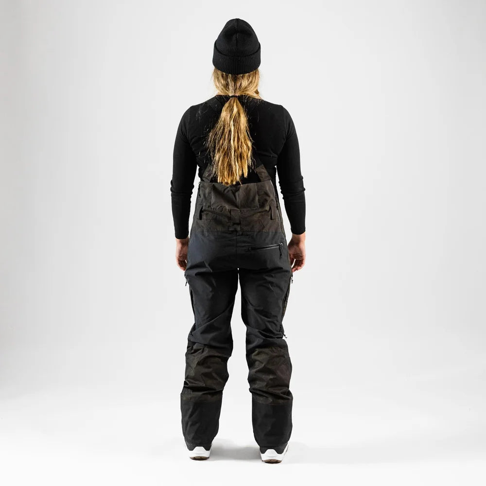 The Jones Women's Mountain Surf Bib Pants 2023 in Mountain Surf 2
