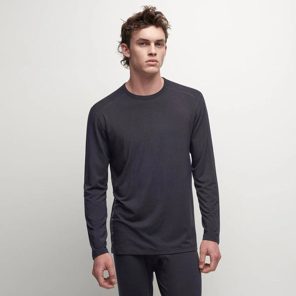 The Le Bent Core Midweight Mens Thermal Crew 2023 in Dark Cloud 1