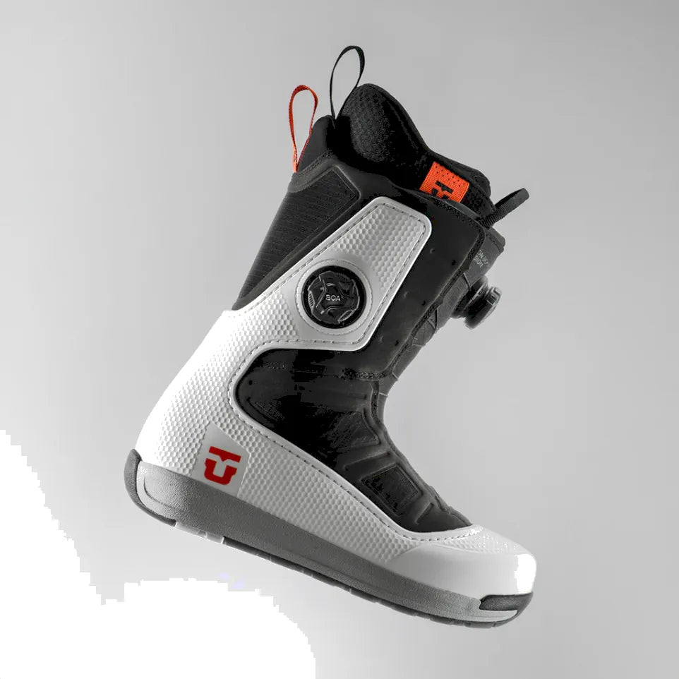The Union Reset Pro Men's Snowboard Boots 2026 in White/Black 2