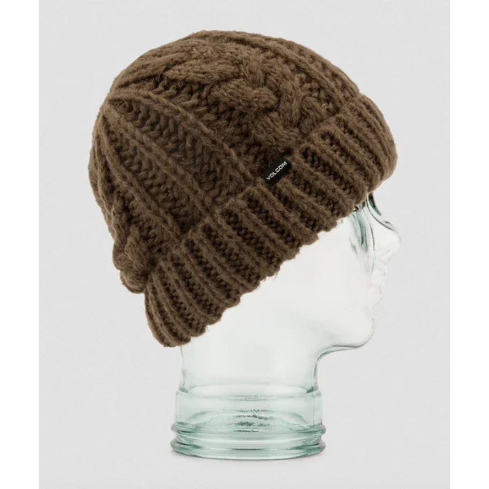 The Volcom Cable Hand Knit Beanie 2023 in Dark Teak
