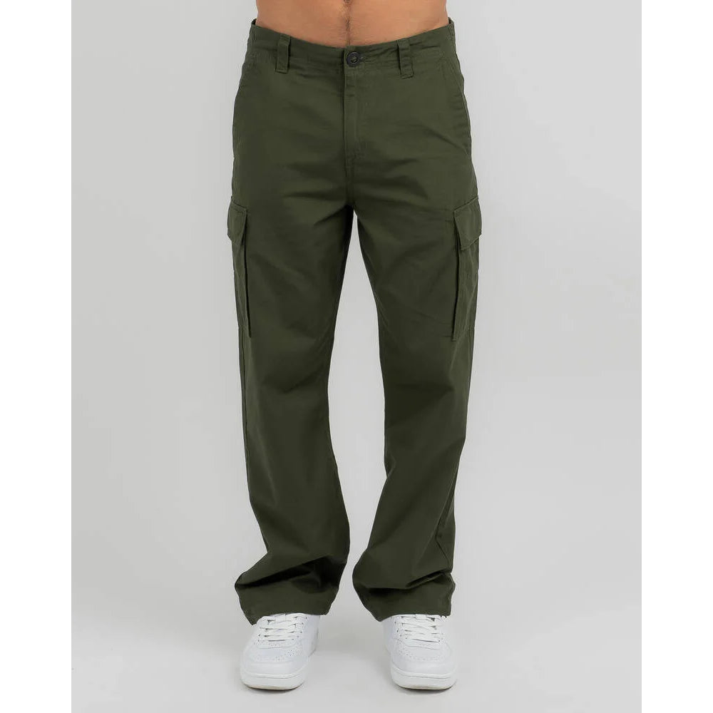 The Volcom Squads Cargo Loose Tapered Pants 2023 in Squadron Green 1